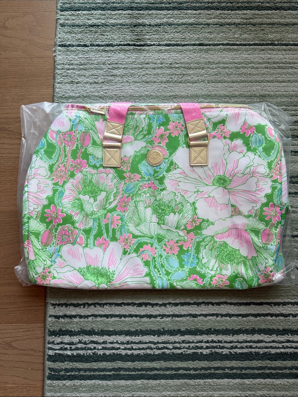 🆕 Lilly Pulitzer weekender bag - Picture 2 of 6